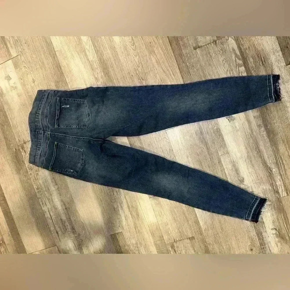 Women’s Spanx Jeans Size Small & Stretchy - Picture 5 of 6